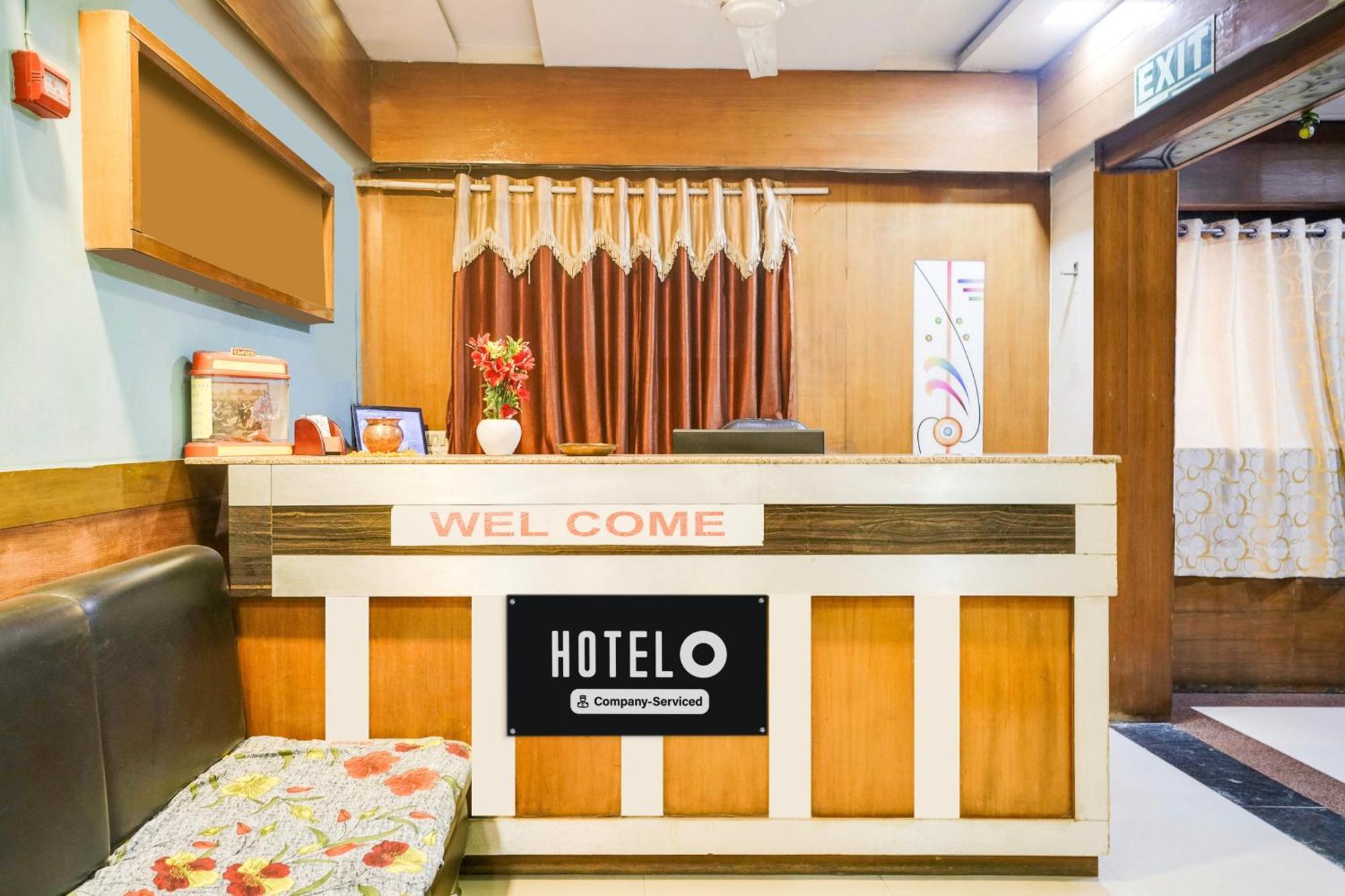 Hotel O Vanya Palace Ahmedabad Eksteriør billede