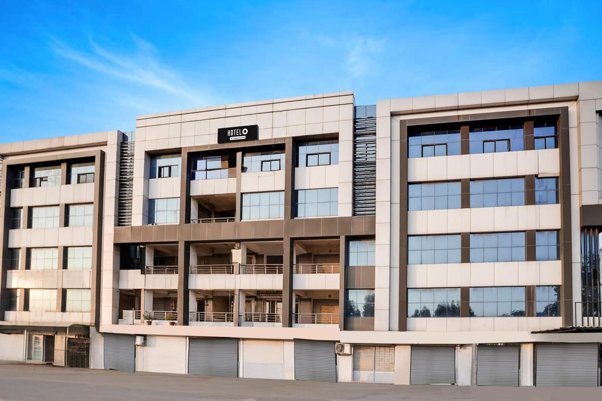 Hotel O Vanya Palace Ahmedabad Eksteriør billede