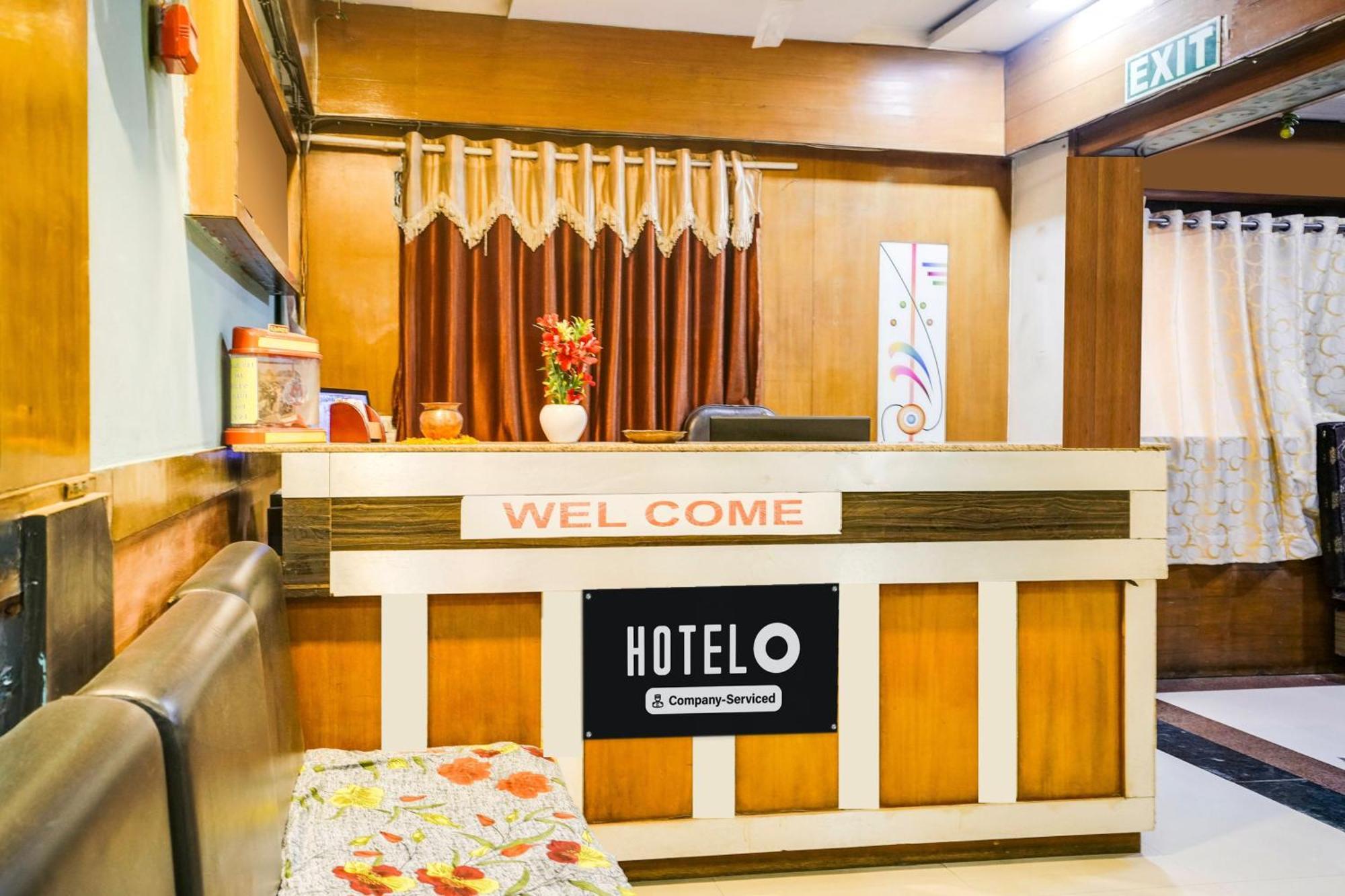 Hotel O Vanya Palace Ahmedabad Eksteriør billede